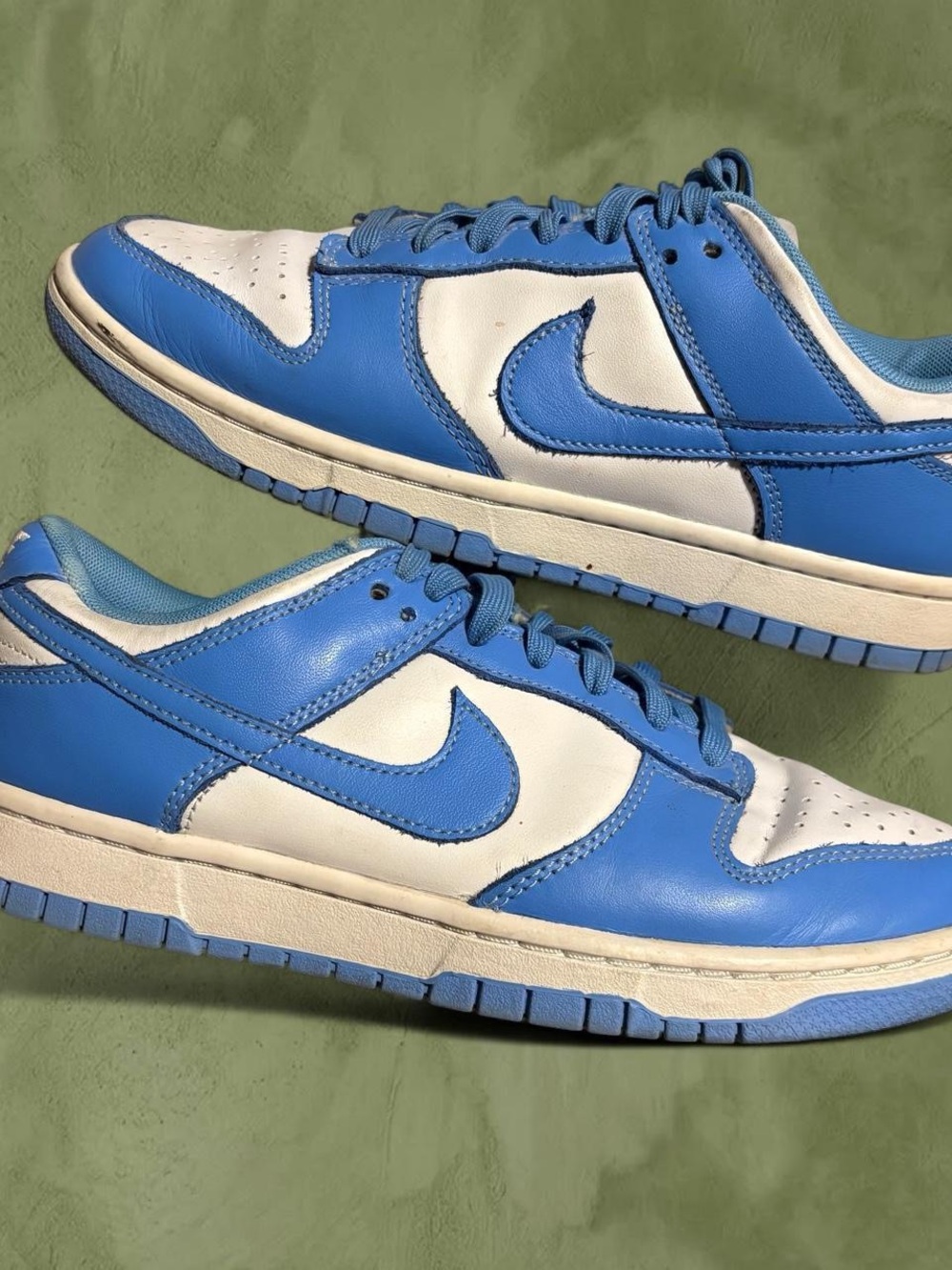 Nike Dunk Low UNC Sneakers